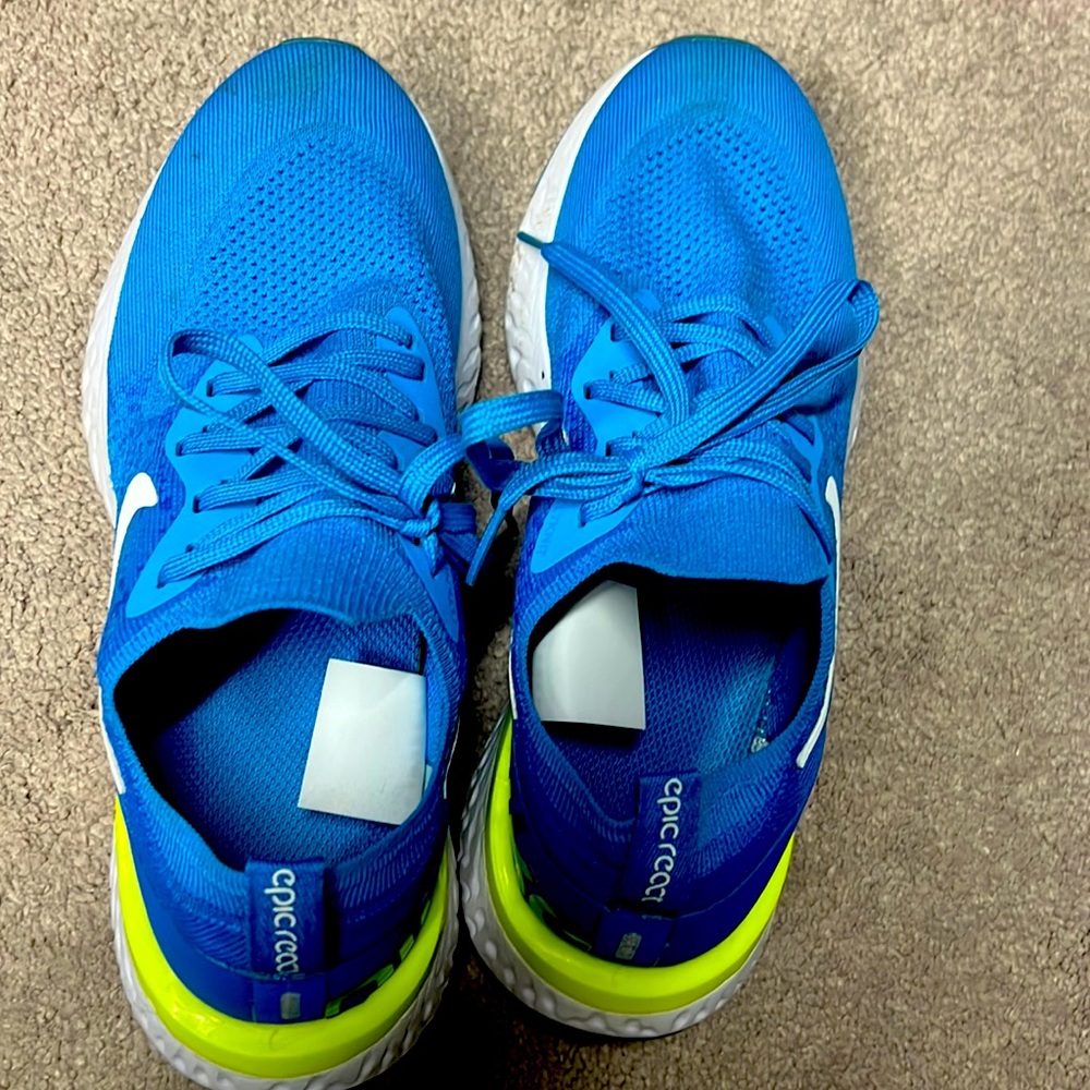 Nike epic react running shoes . clean from a pet and smoke free
